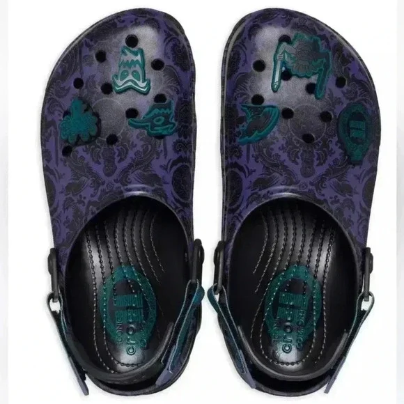 Crocs x Disney Parks W 8 / M 6 Haunted Mansion Wallpaper clogs NWT - Picture 2 of 10